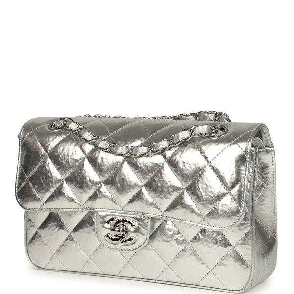 HighBrandMACOページ CHANEL 2点まとめ売り シルバー Pre-owned Chanel Small Classic Double Flap Silver Hammered Metallic Ca