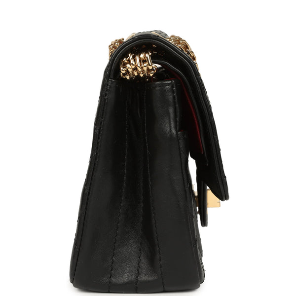 あ*じ様 CHANELレディースバッチ Chanel Small 