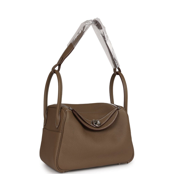 Hermès Lindy Nata Clemence 26 Palladium Hardware, 2020 (Very Good), White/Beige Womens Handbag