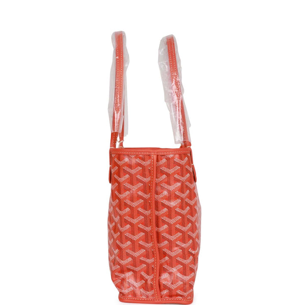 Sold at Auction: Goyard Goyardine Orange Vendome Mini Bag Condition: 2 9.5  Width x 8 Height x 4