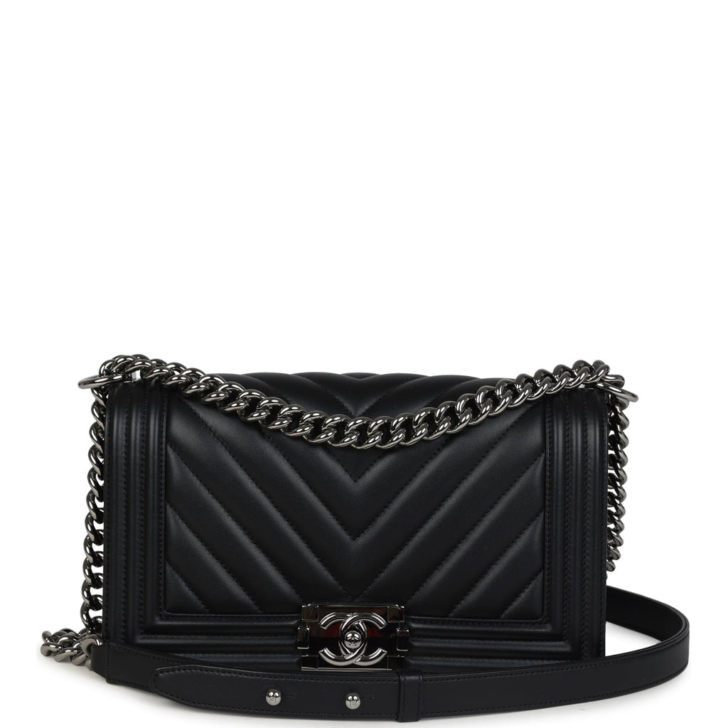 Pre-owned Chanel Medium Chevron Boy Bag Black Lambskin Ruthenium Hardw