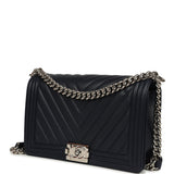Pre-owned Chanel New Medium Chevron Boy Bag Navy Blue Calfskin Silver Hardware - Thumbnail View 5