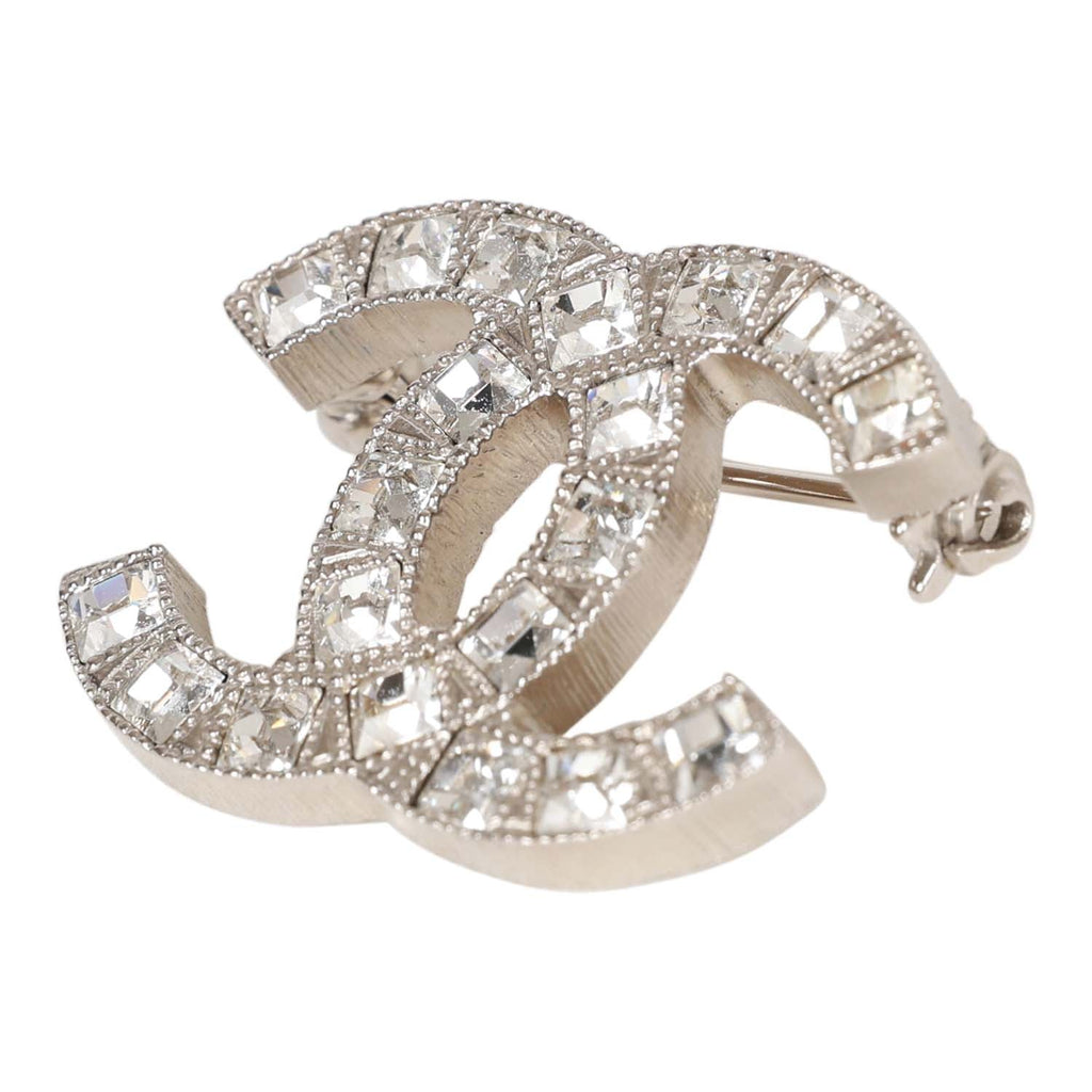 CHANEL Pre-Owned CC diamond-quilted Brooch - Farfetch