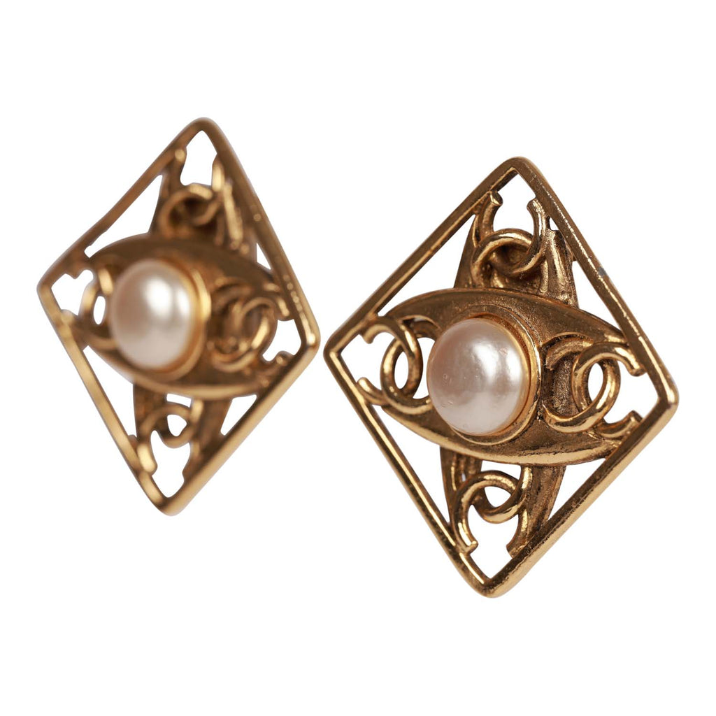 Vintage Chanel Gold Tone CC Square Pearl Earrings – Madison Avenue