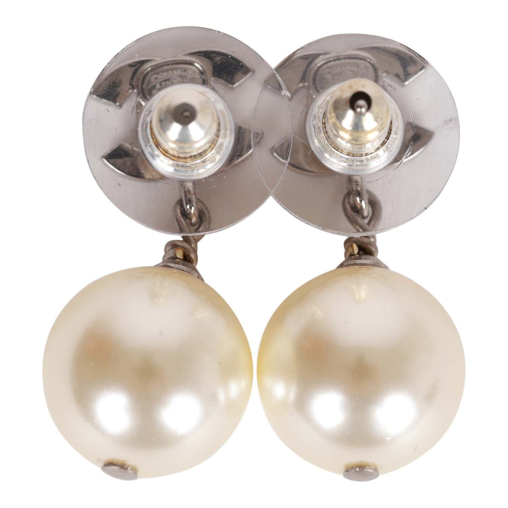 Chanel Silver CC Faux Crystal Pearl Drop Earrings – Madison Avenue