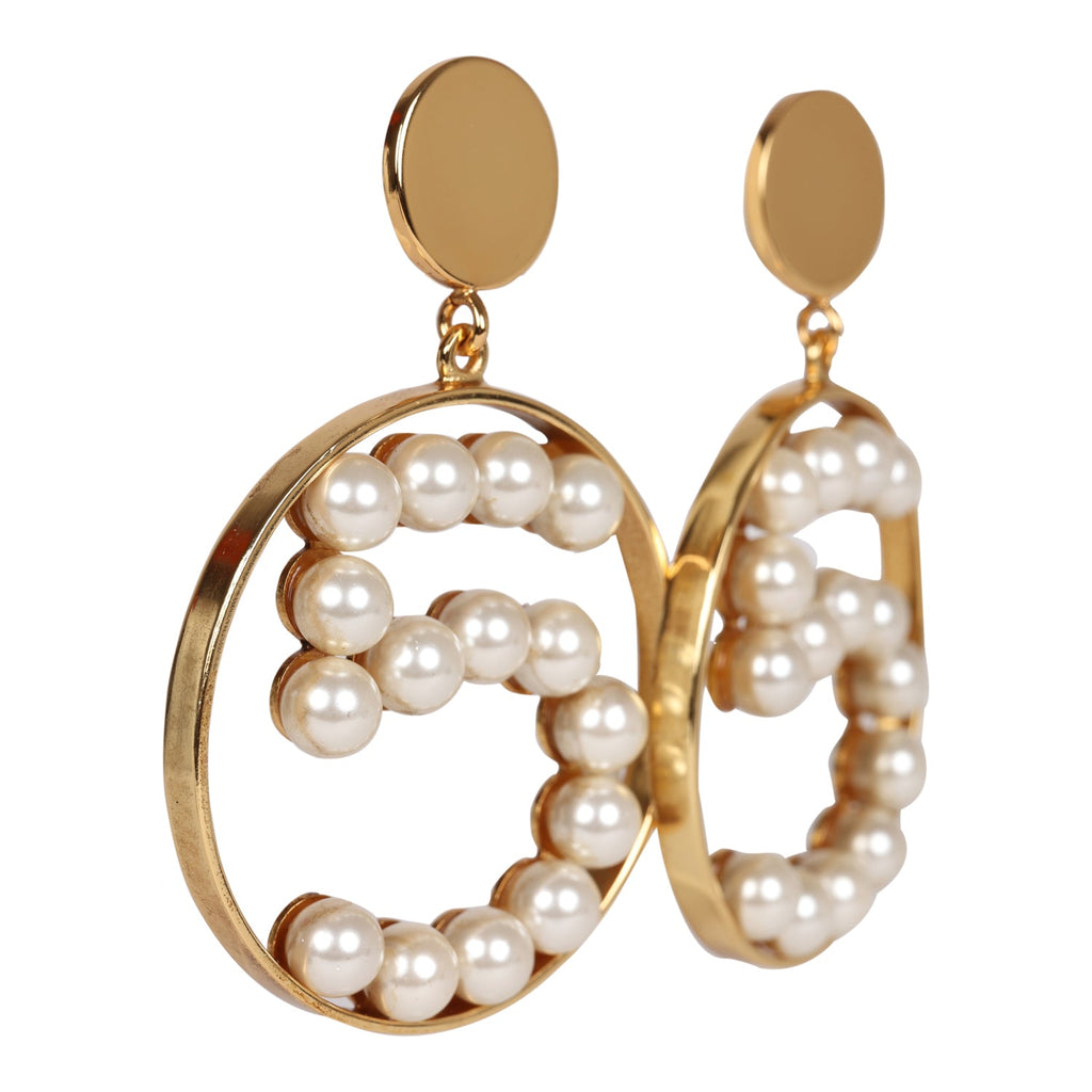 Vintage Chanel Pearl Drop Earrings  Chanel stud earrings, Pearl drop  earrings, Chanel pearls
