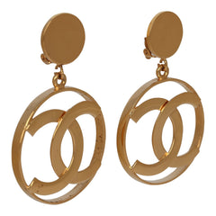 Vintage Chanel CC Round Logo Drop Clip On Earrings Gold Plated Hardware