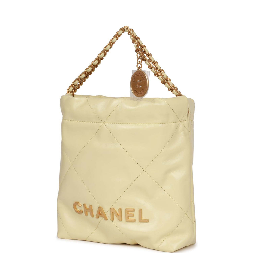 Chanel 22 Chain Hobo Handbag Medium Black Shiny Calfskin & Gold-Tone  Metal NWT