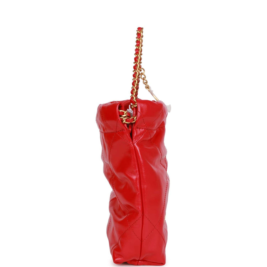 Large hobo bag, Shiny crumpled lambskin & gold-tone metal, red — Fashion