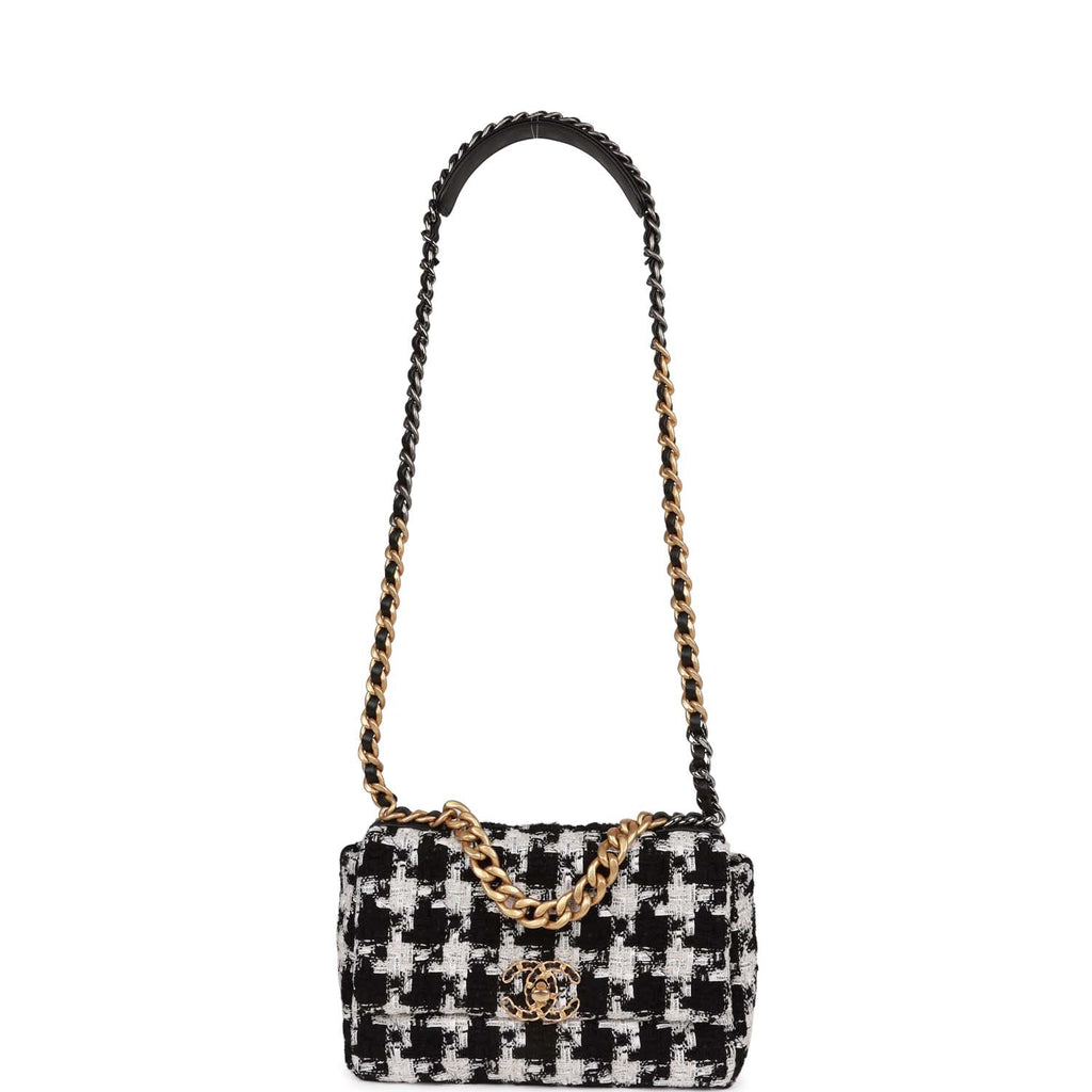 Black Chanel 19 Flap Bag Satchel, Chanel Première watch in stainless steel  Circa 2010
