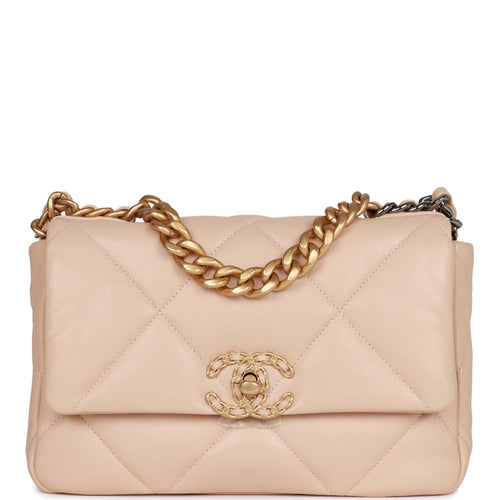 BALLERINA PINK AND GOLD-TONE METAL CLASSIC SHOULDER BAG, CHANEL, A  Collection of a Lifetime: Chanel Online, Jewellery