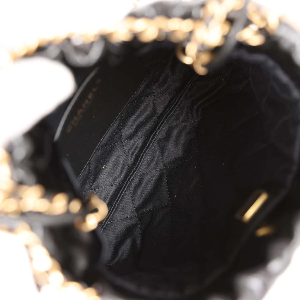 CHANEL Shiny Caviar Quilted Monochrome Mini Chanel 22 Black 1299688