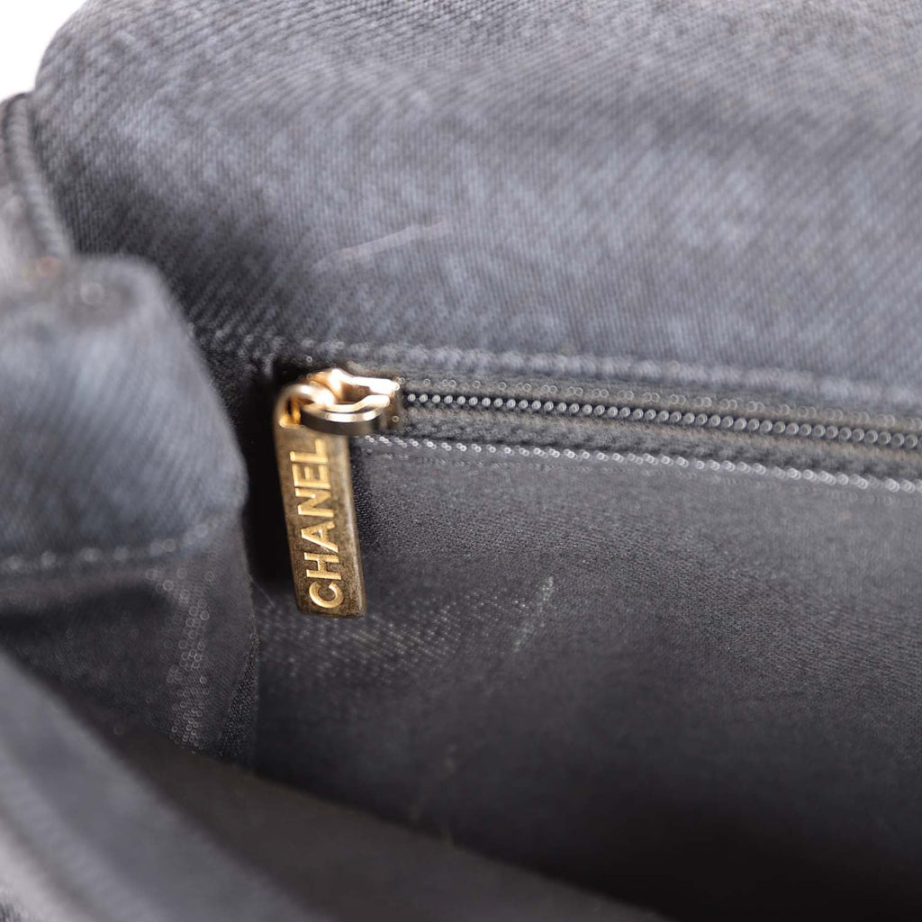 Mini flap bag, Tweed & gold-tone metal, black, pink & burgundy