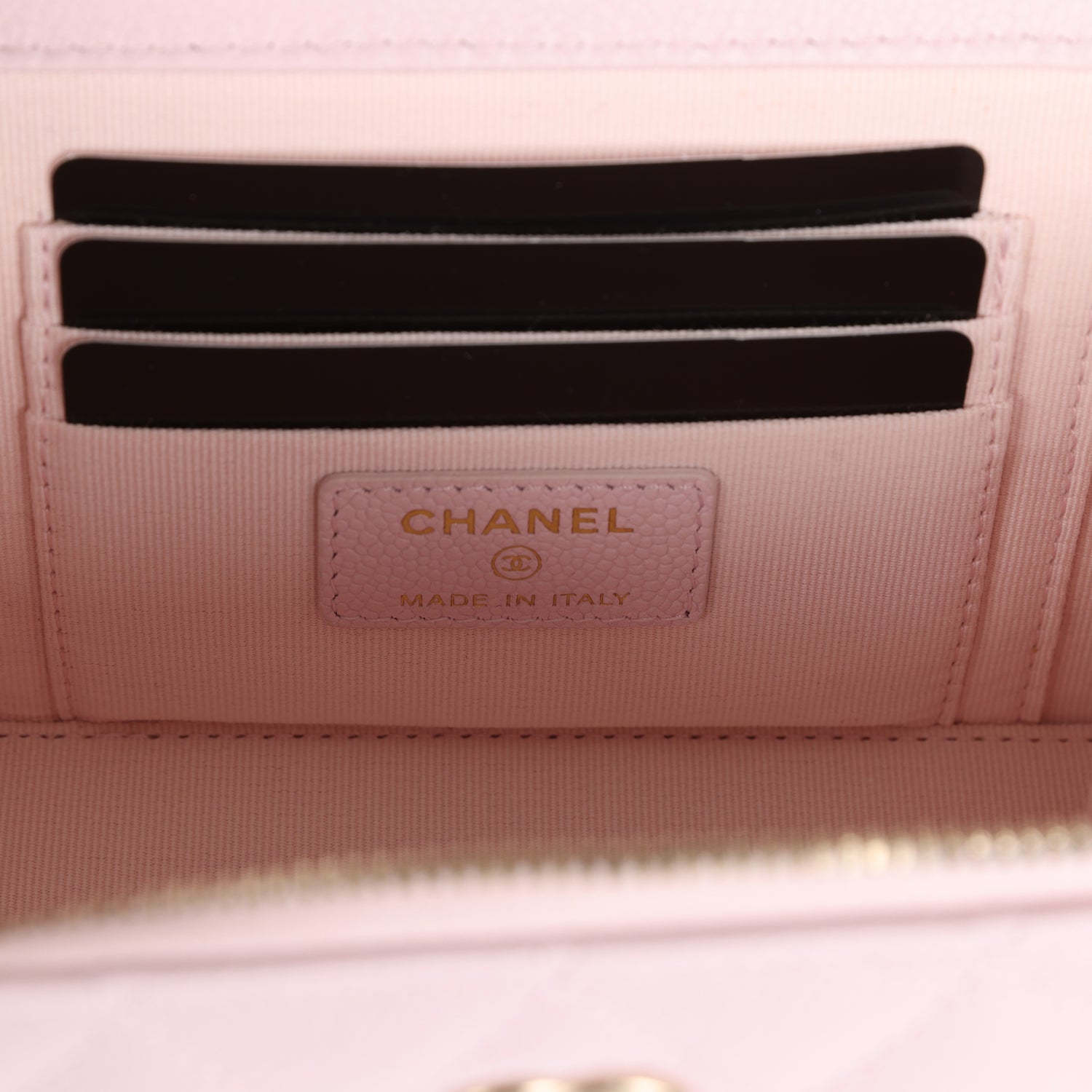 SMALL VANITY CASE 17 IN WHITE CALFSKIN GOLD HARDWARE