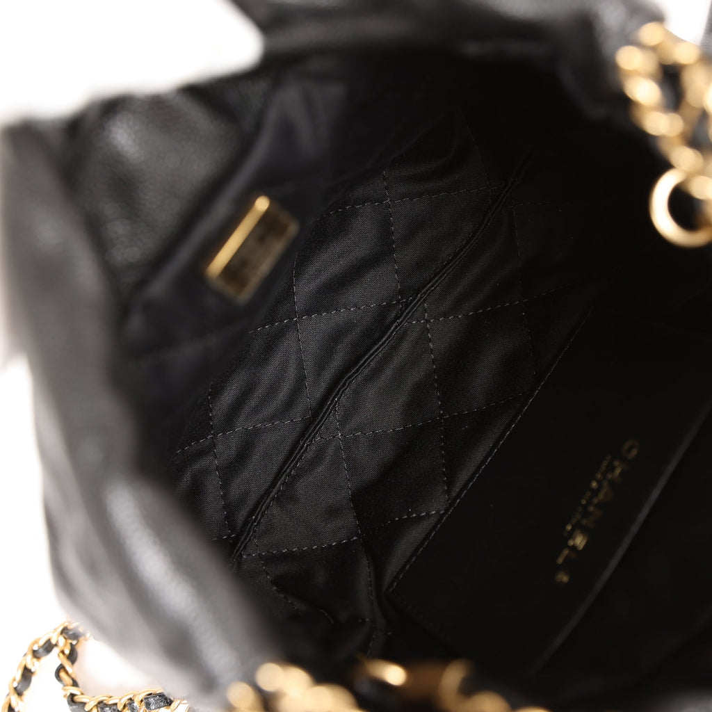Chanel Vintage Black Caviar Diamond Quilted Leather Handbag