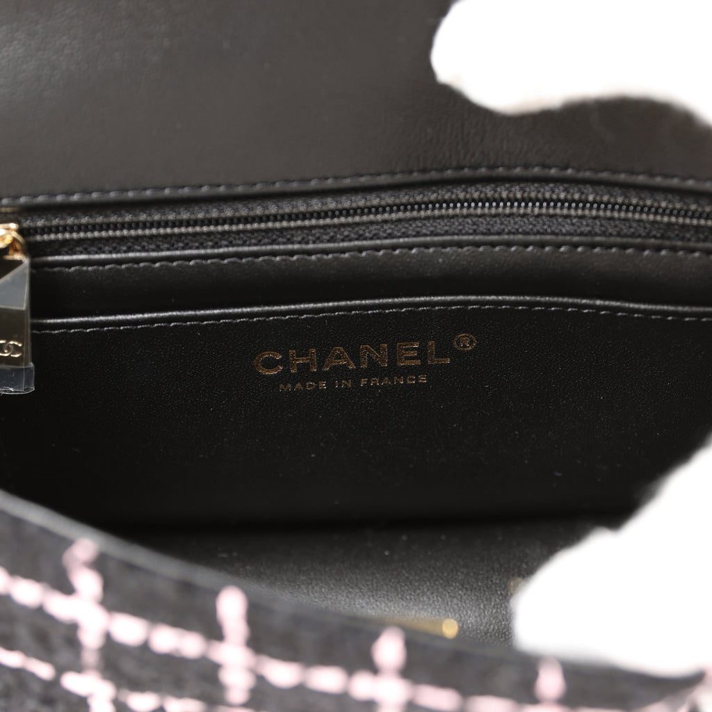 Mini flap bag, Tweed & gold metal, black, pink & burgundy — Fashion