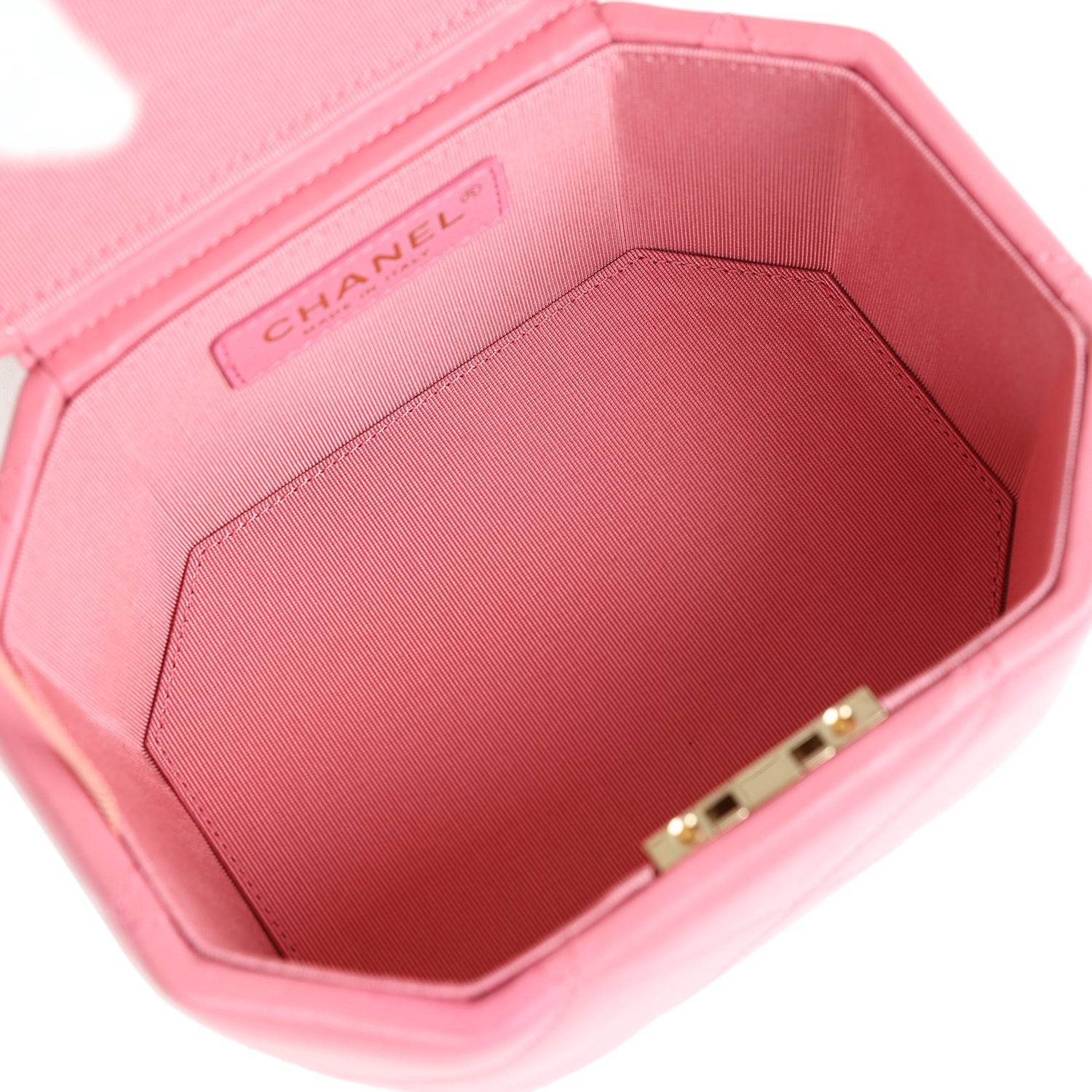 CHANEL 25S MINI VANITY BAG 16 CM IN LIGHT PINK LAMBSKIN WITH GOLD HARDWARE main image 0