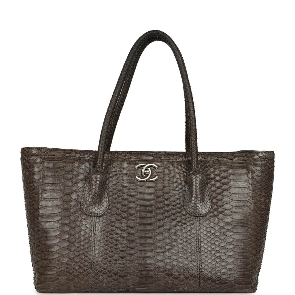 grey python tote bags | natural unique scale from... Pre-owned Chanel Large Cerf Executive Tote Bag Dark Grey Python Ruthen