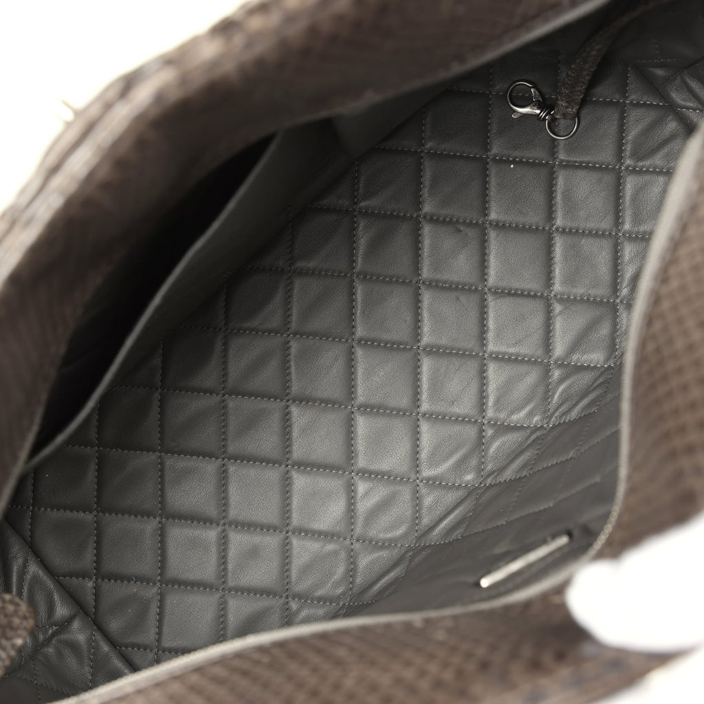 grey python tote bags | natural unique scale from... Pre-owned Chanel Large Cerf Executive Tote Bag Dark Grey Python Ruthen