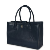 Pre-owned Chanel Medium Executive Cerf Tote Bag Navy Grained Calfskin Silver Hardware - Thumbnail View 5