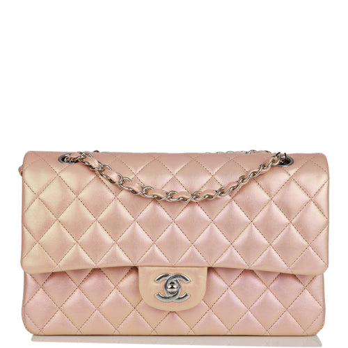 Lovely Chanel Classique Mini Pochette shoulder bag in pink quilted suede,  garniture en métal doré Beige ref.474198 - Joli Closet