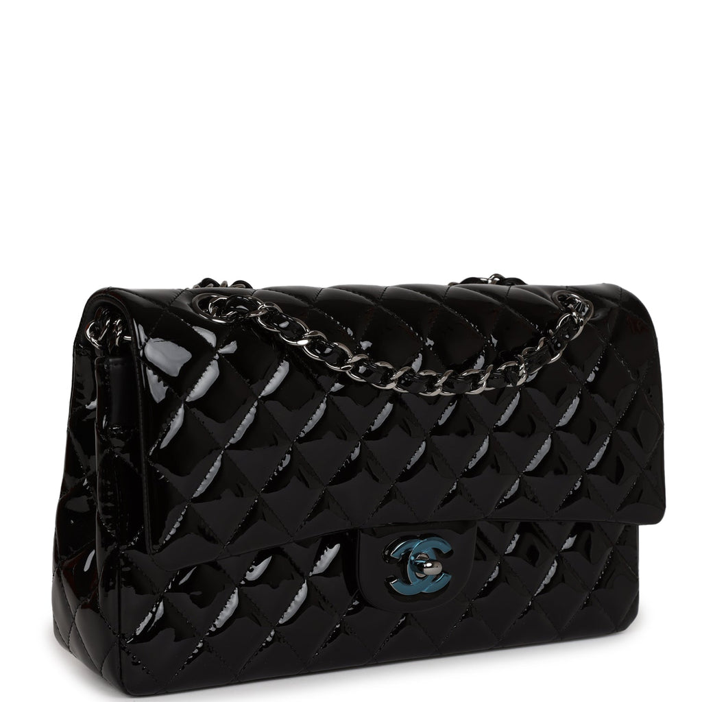 Timeless Chanel Black patent leather classic medium flap bag ref.83373 -  Joli Closet