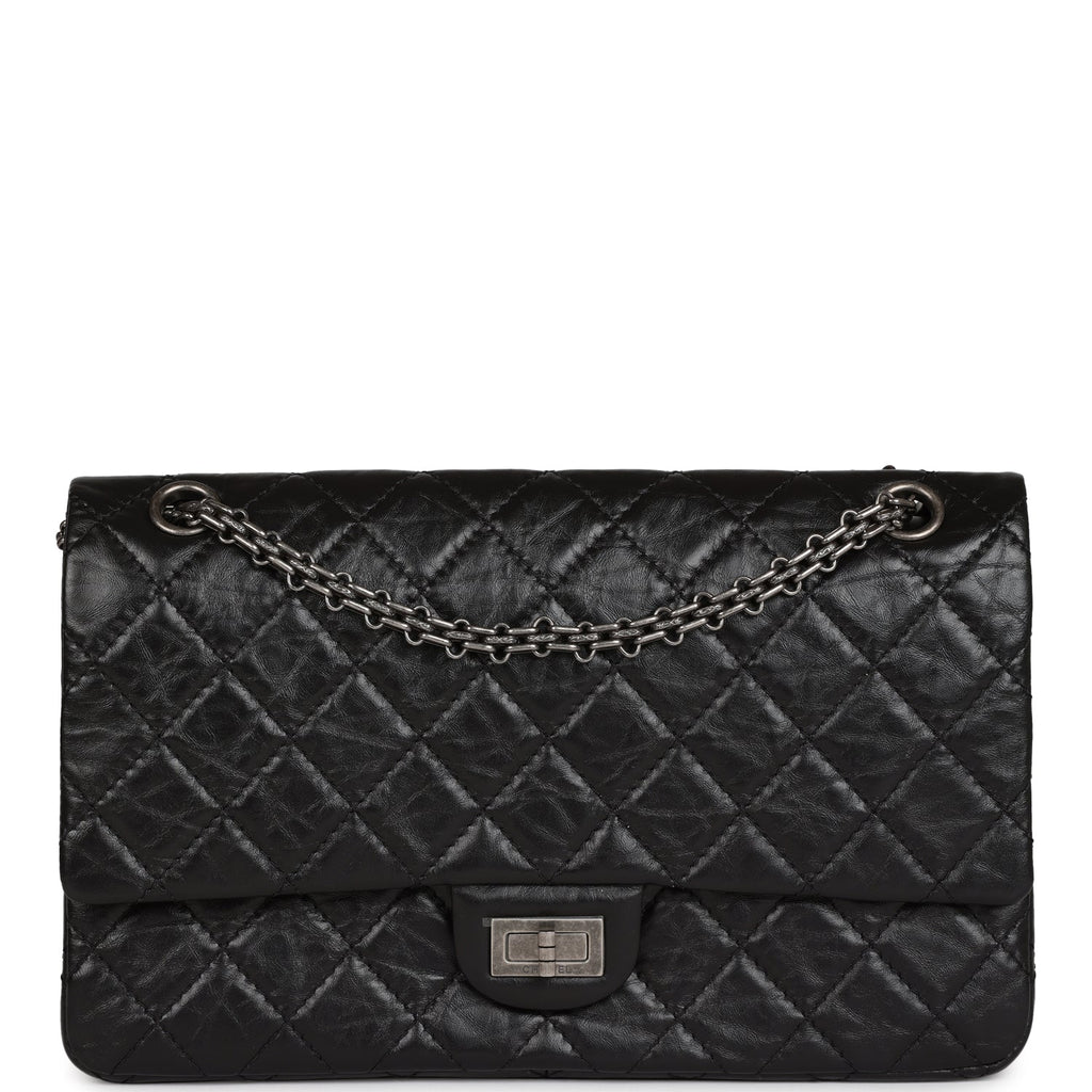 Chanel Reissue 2.55 size 226 Black Calfskin - Touched Vintage