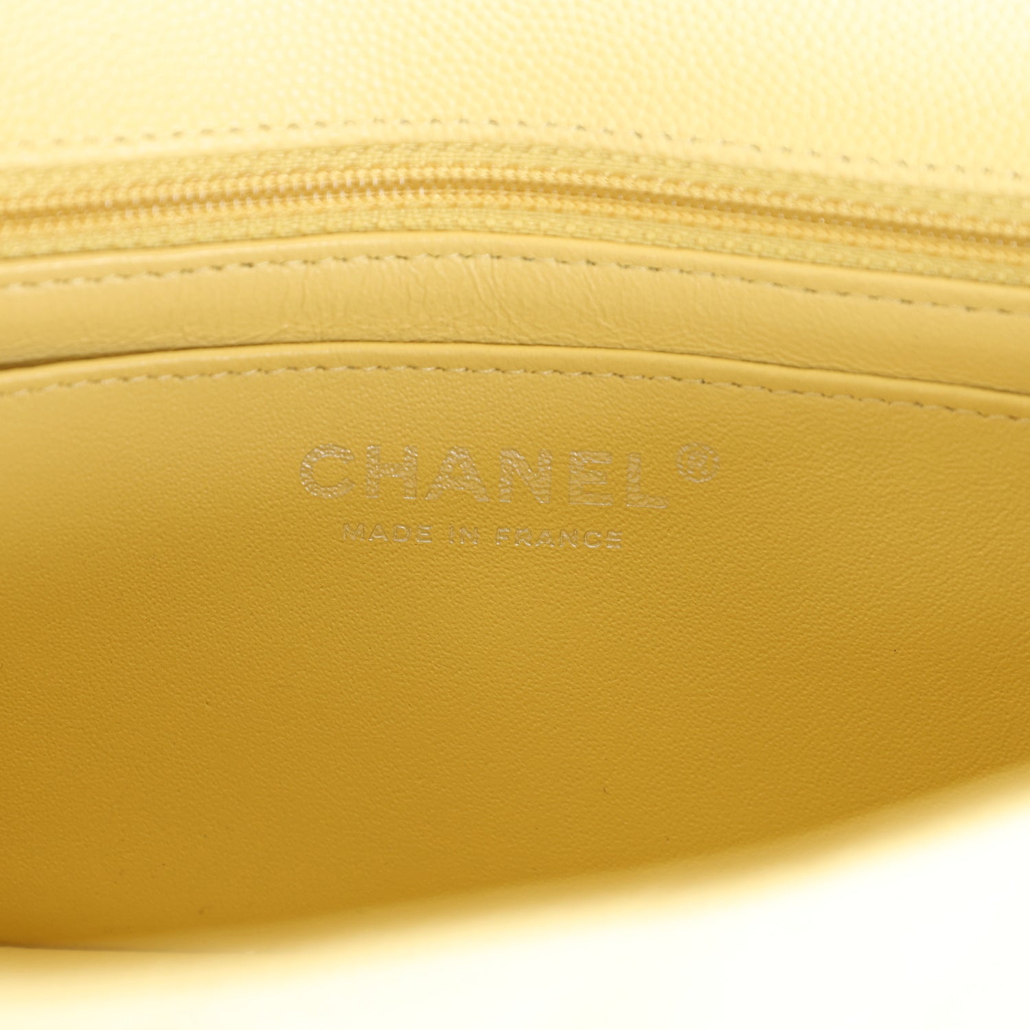 Medium Classic Flap Bag 23cm Yellow Caviar Silver Hardware main image 1
