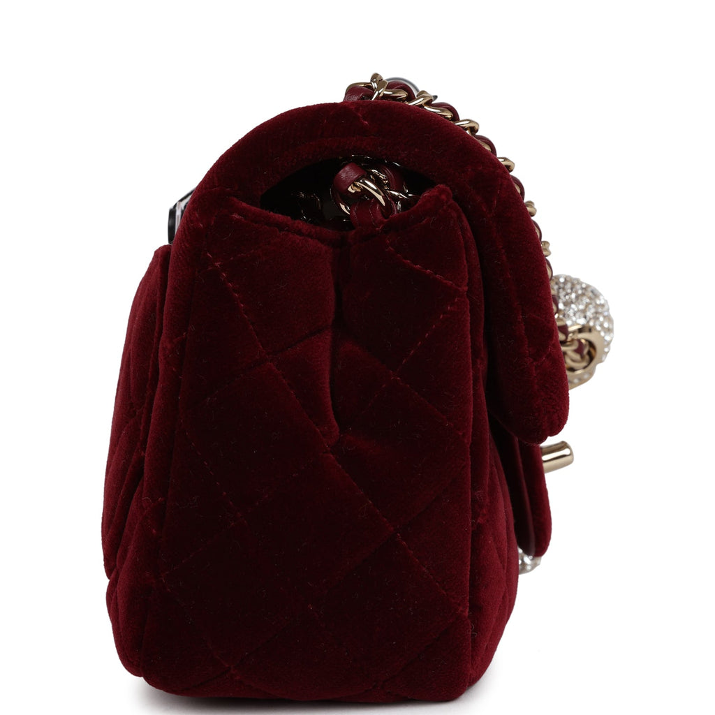 Shop CHANEL 2023-24FW AS4056 B12969 NO206 MINI FLAP BAG Lambskin Burgundy  (AS4056 B12969 NO206) by 紬tumugi