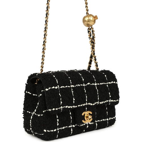 Pre-owned Chanel Mini Pearl Crush Square Flap Bag White and Black Tweed Antique Gold Hardware