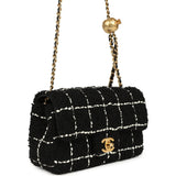 Pre-owned Chanel Mini Pearl Crush Square Flap Bag White and Black Tweed Antique Gold Hardware