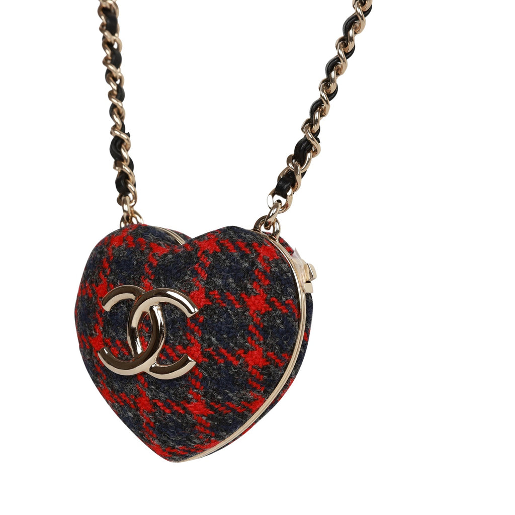 Chanel-style Black Heart Pendant Necklace – El blin-blín