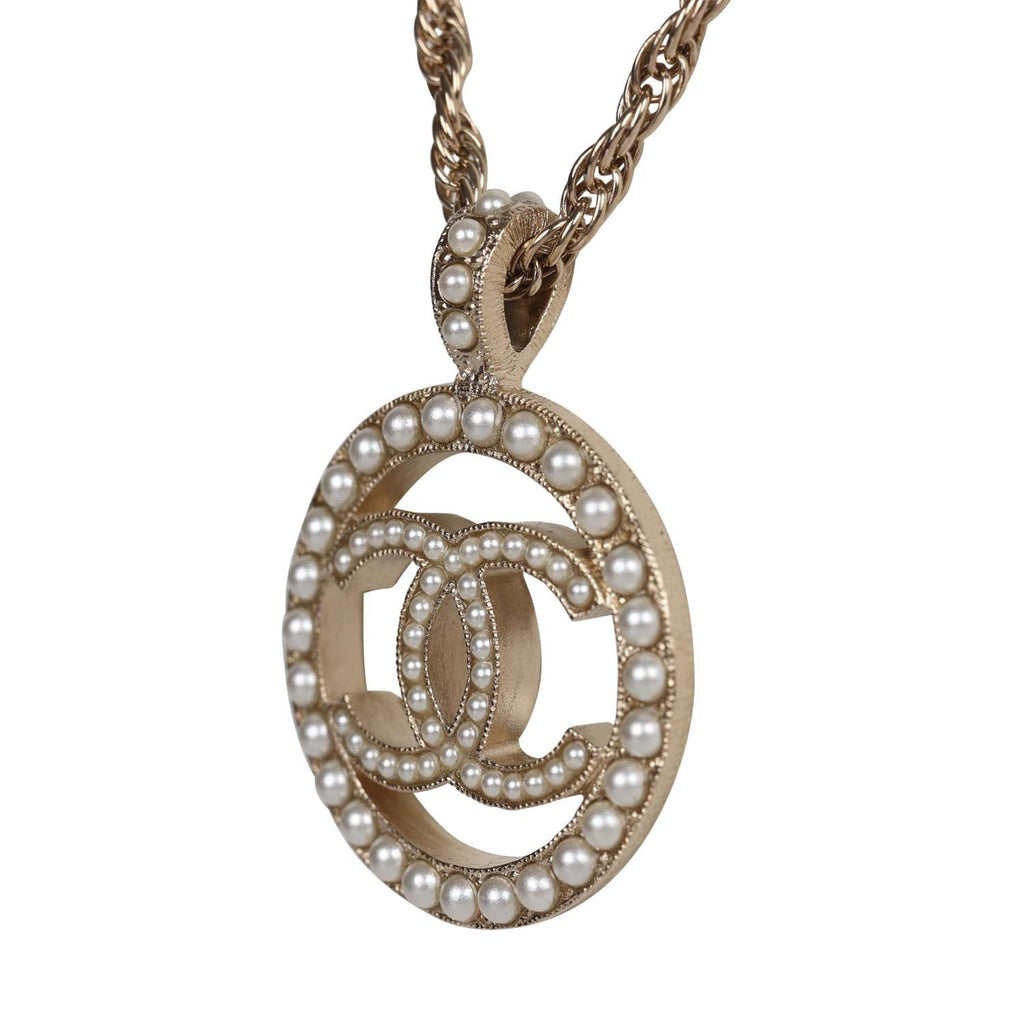 Chanel CC Pendant Necklace Gold in Gold Metal - US