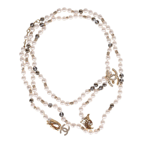 CHANEL FAUX PEARL AND GRIPOIX GLASS CHOKER NECKLACE