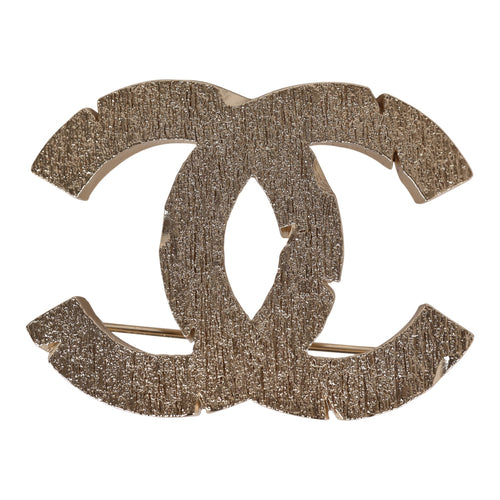 Chanel CC Logo Charm Bracelet in Gold Metal Golden ref.952127 - Joli Closet