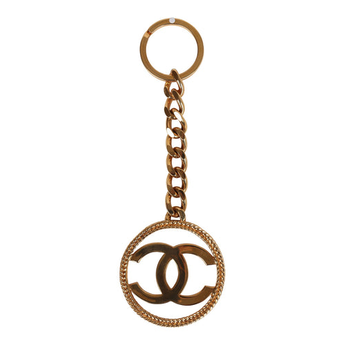 Vintage Chanel 24K Gold Plated CC in Circle Keychain