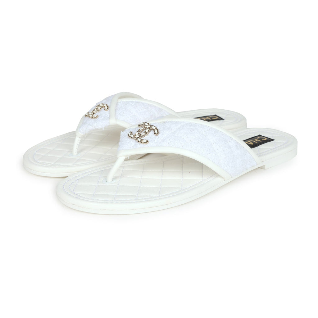 Chanel CC Logo Thong Sandals White Lambskin Tweed 38 EU Gold Hardware