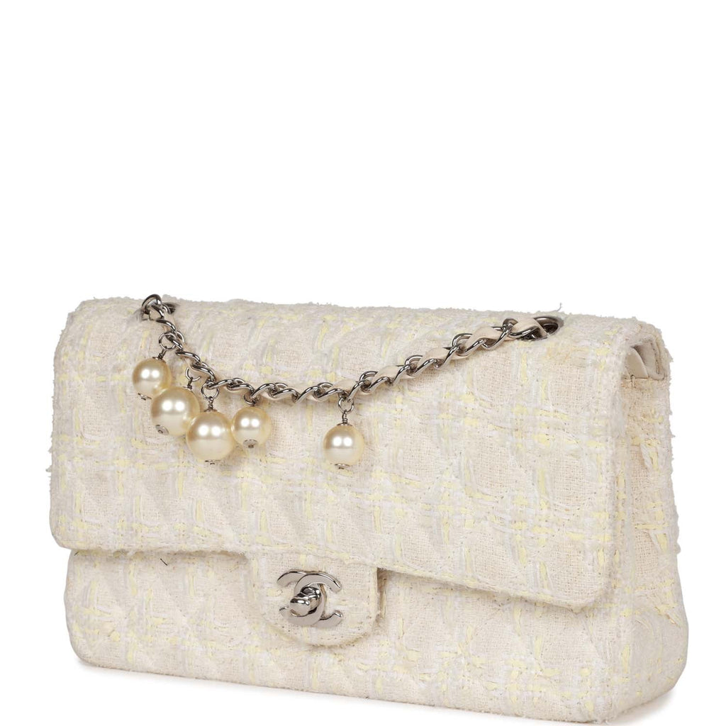 Chanel Off White/Gold Quilted Tweed Medium Classic Double Flap Bag Chanel