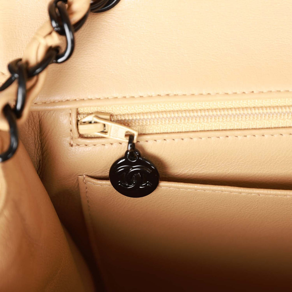 Vintage CHANEL brown lamb leather large, jumbo shoulder bag with