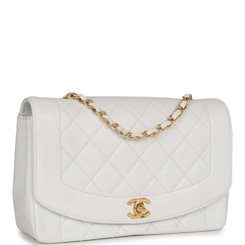 Why Cant You Buy Chanel Online The Best Way To Buy a Chanel Bag in 2023   Luxe Front