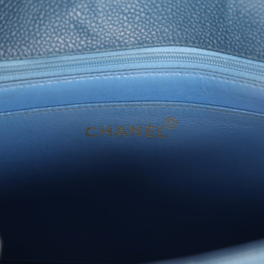 Vintage Chanel Medium Diana Flap Bag Black Caviar Gold Hardware – Madison  Avenue Couture