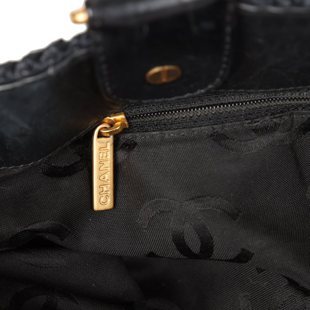 Vintage Chanel Straw Tote Black Raffia Gold Hardware – Madison Avenue  Couture