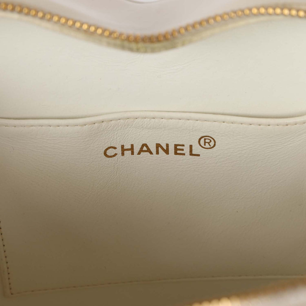 CHANEL CC Matelasse Round Vanity Chain Hand Bag Patent Leather