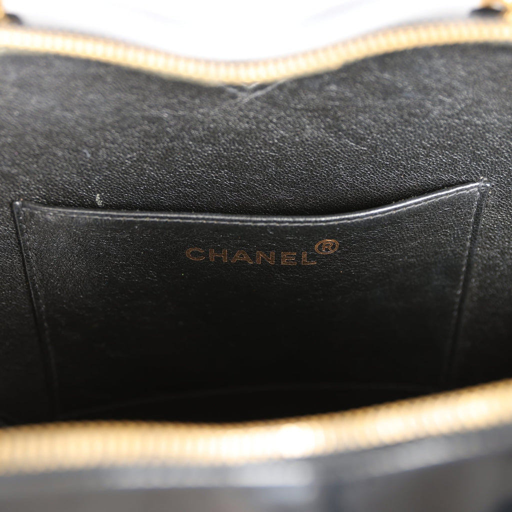 Vintage Chanel Heart Vanity Bag Black and White Patent Antique Gold Hardware