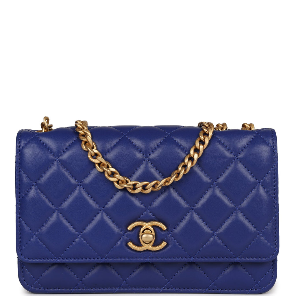 Chanel woc wallet of chain original patent leather blue