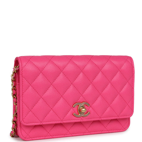 CHANEL パース　マドモアゼル　Vステッチ　ピンク Pink Chanel Wallets | Madison Avenue Couture