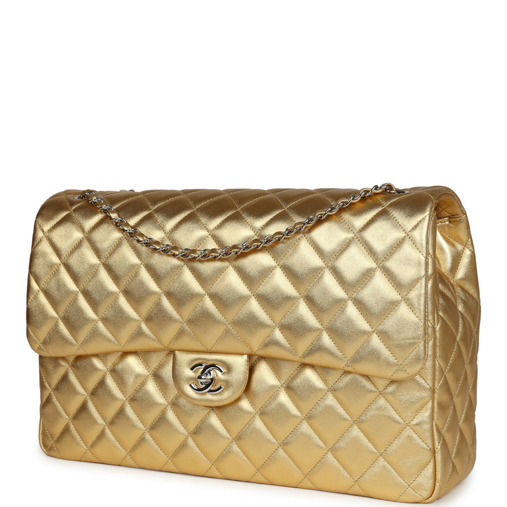 Chanel shops flap bag gold