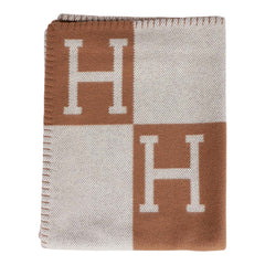 Hermes "Classic Avalon" Ecru and Camel Blanket
