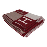 Hermes "Avalon III" Ecru and Rouge H Blanket