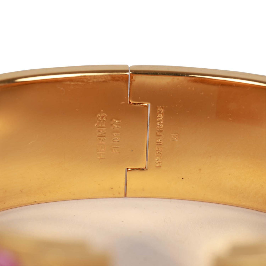 Pre-owned Hermes Rose Dragee Wide Enamel Bracelet GM Gold Hardware